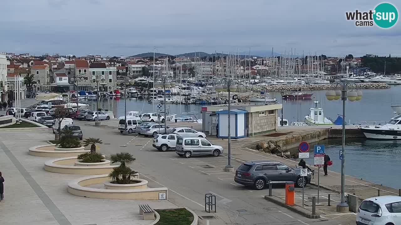 Vodice spletna kamera – marina in riva