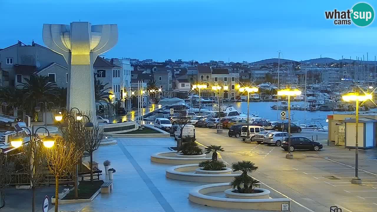 Vodice spletna kamera – marina in riva