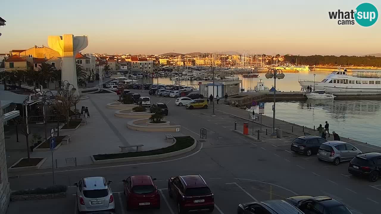 Vodice web kamera – marina i riva