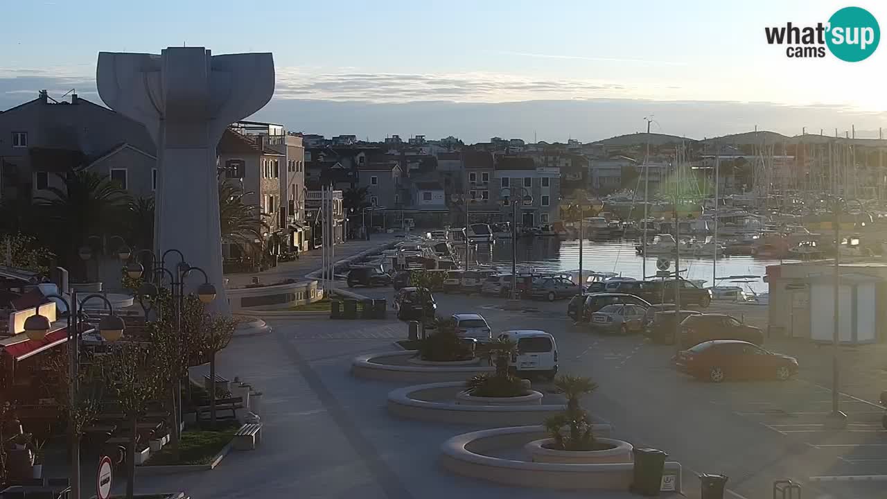 Vodice spletna kamera – marina in riva