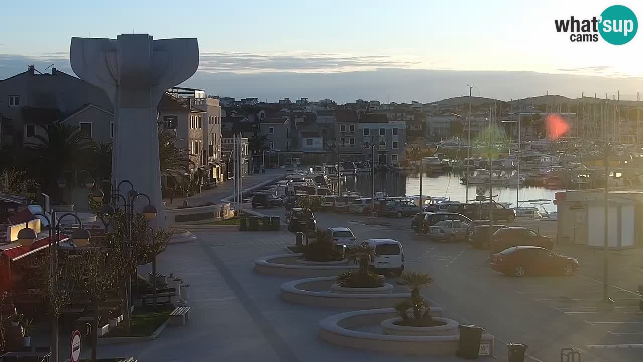 Vodice spletna kamera – marina in riva