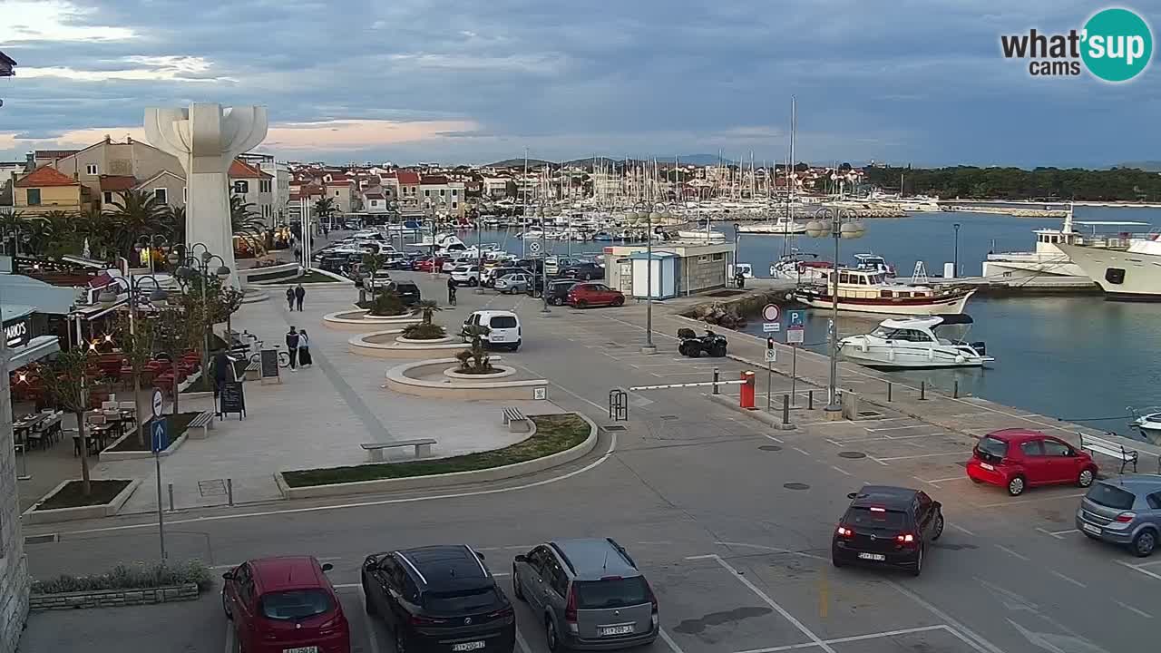Vodice – plaža „Hangar“