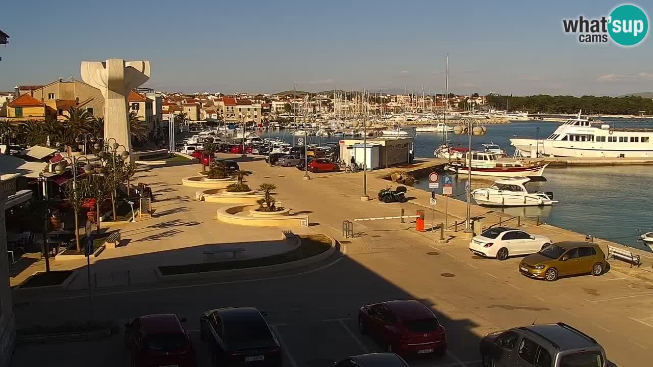 Vodice web kamera – marina i riva