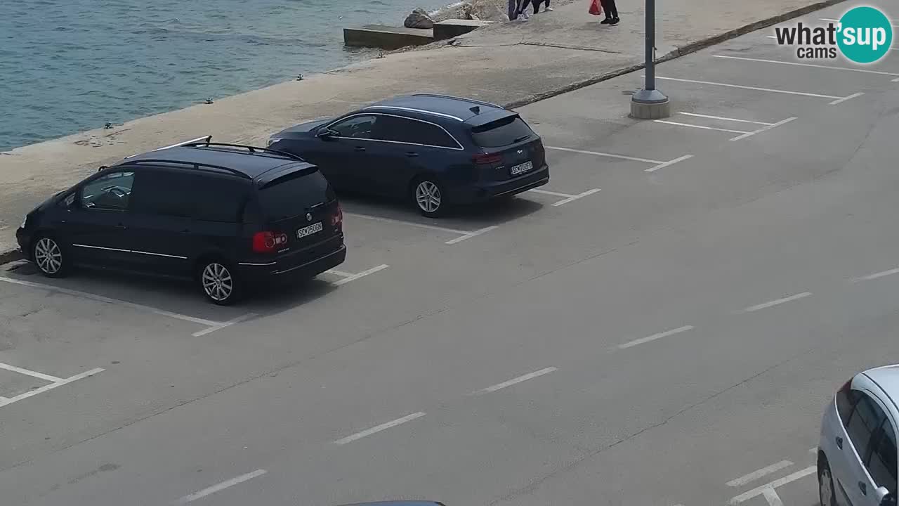 Vodice spletna kamera – marina in riva