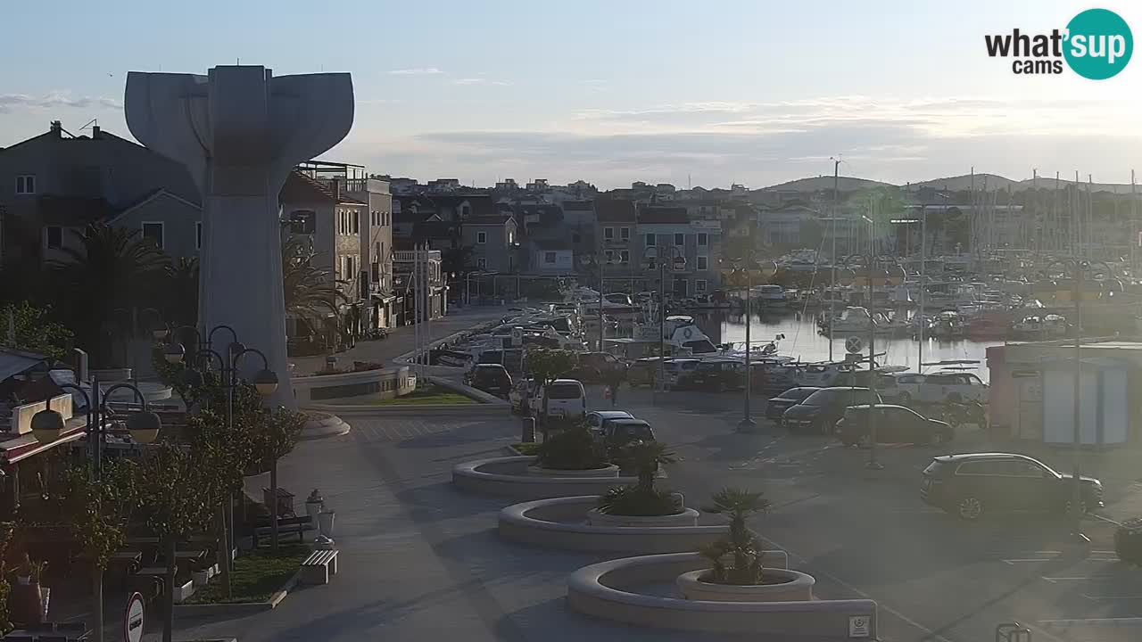 Vodice spletna kamera – marina in riva