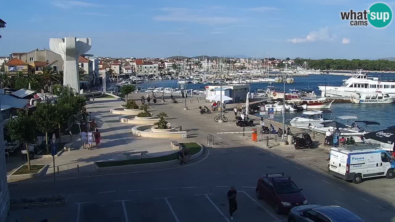 Vodice – plaža „Hangar“
