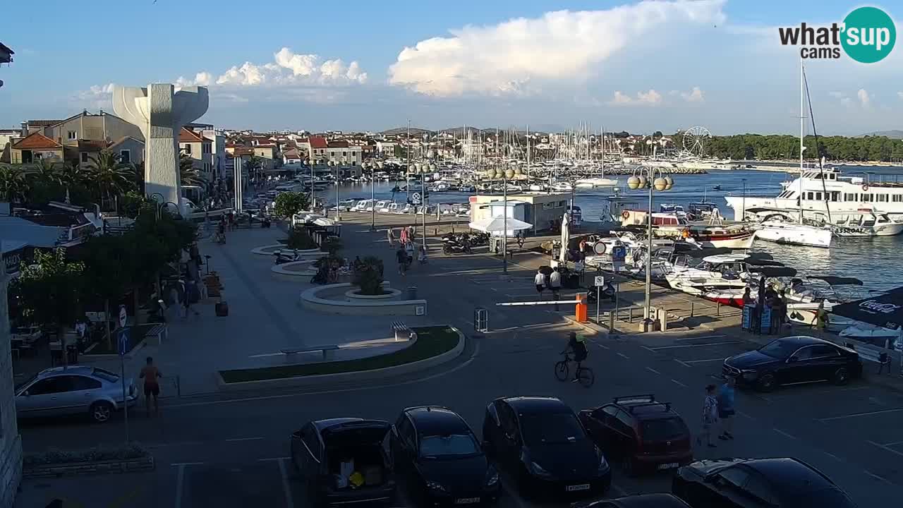 Vodice spletna kamera – marina in riva