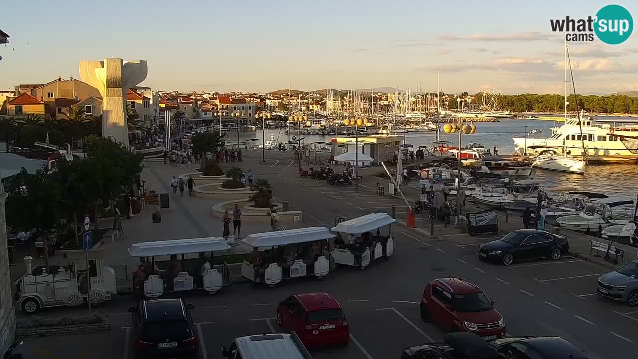 Vodice spletna kamera – marina in riva