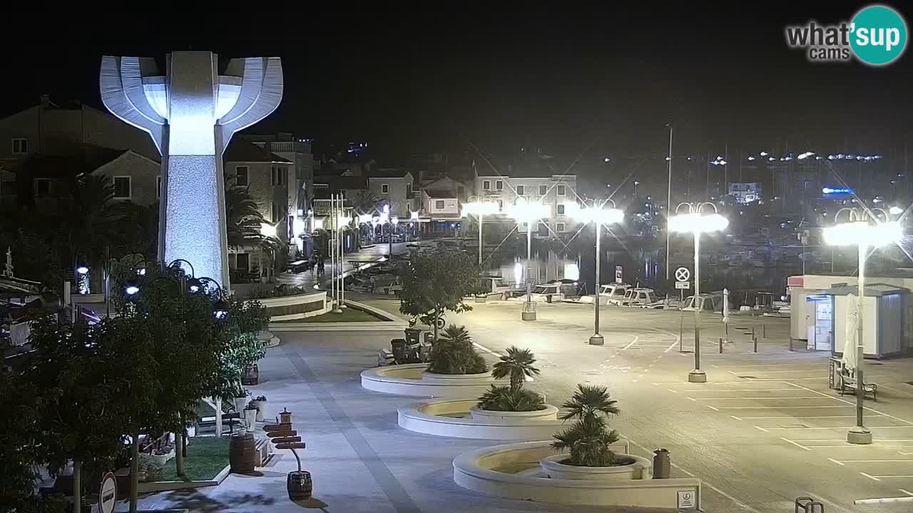 Vodice spletna kamera – marina in riva