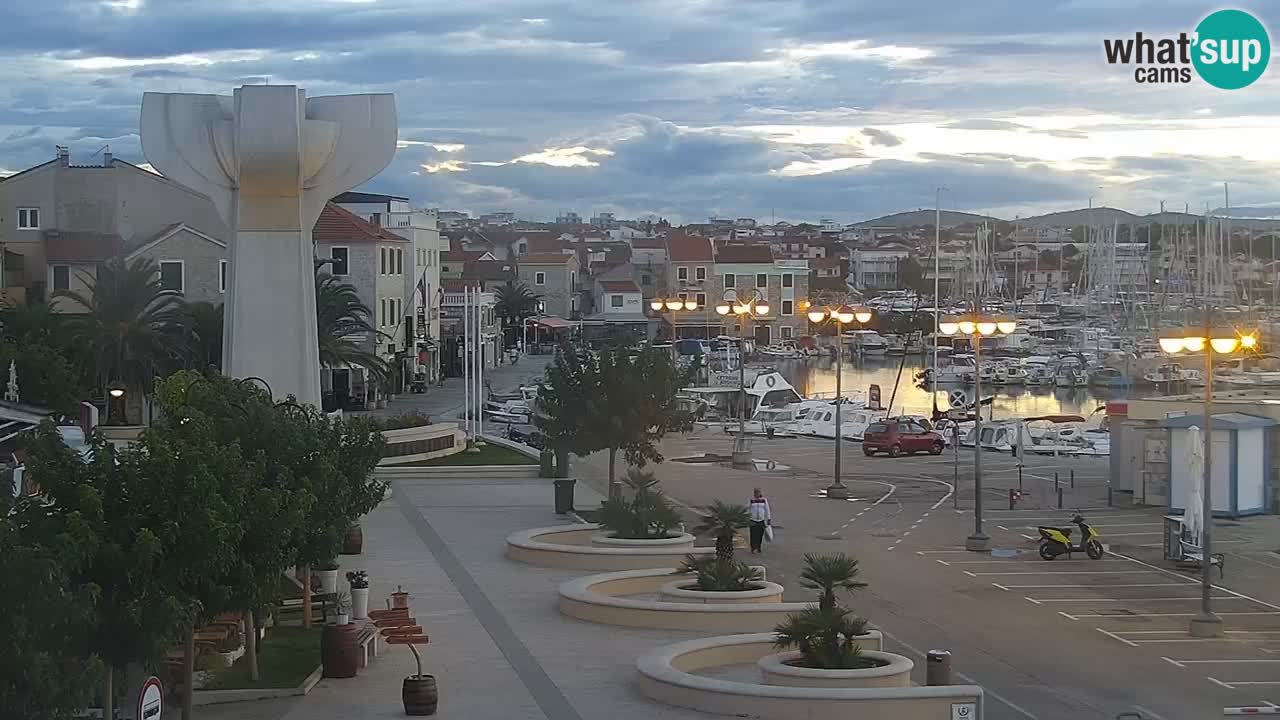 Vodice spletna kamera – marina in riva