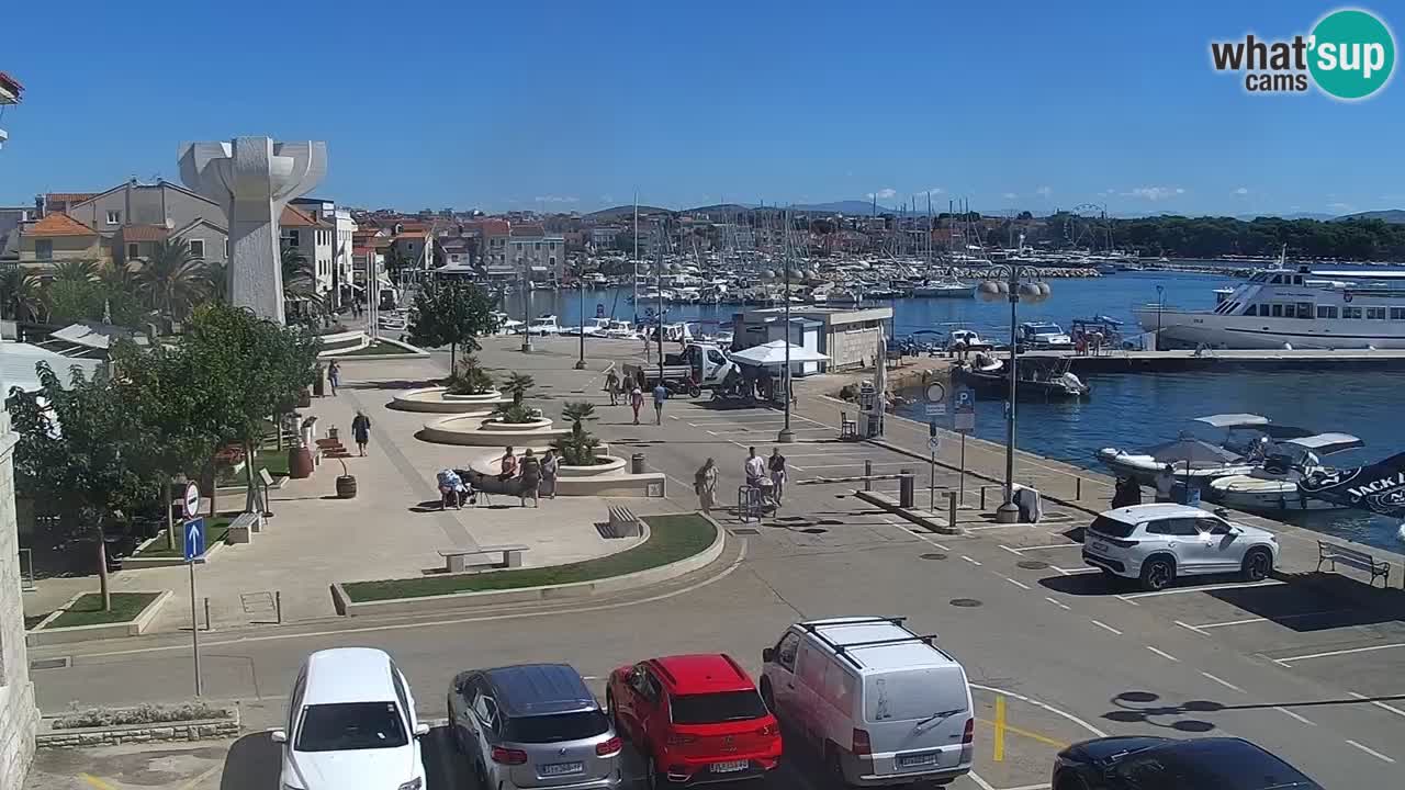 Vodice spletna kamera – marina in riva