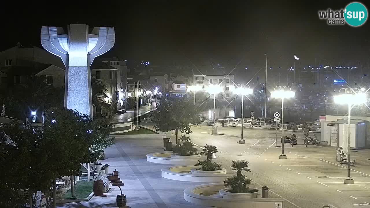 Vodice spletna kamera – marina in riva