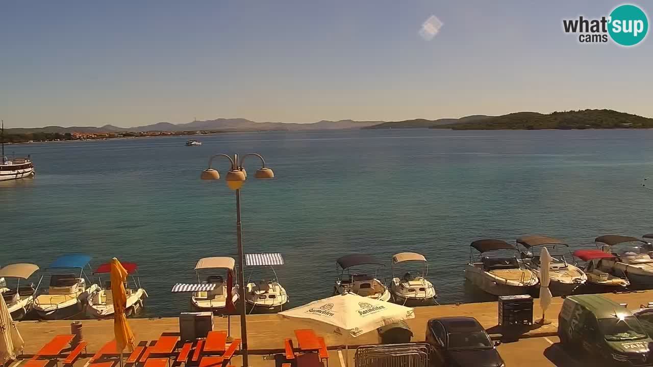 Vodice spletna kamera – marina in riva