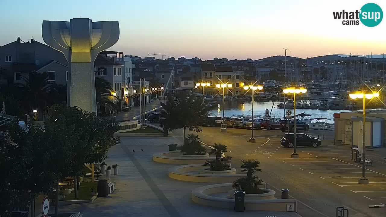 Vodice spletna kamera – marina in riva
