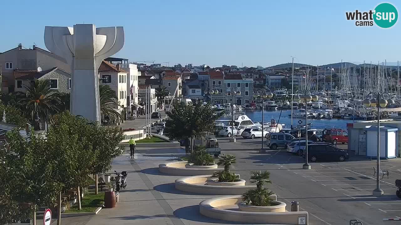 Vodice spletna kamera – marina in riva