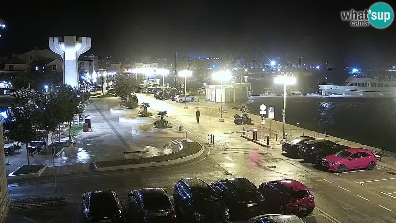 Vodice spletna kamera – marina in riva