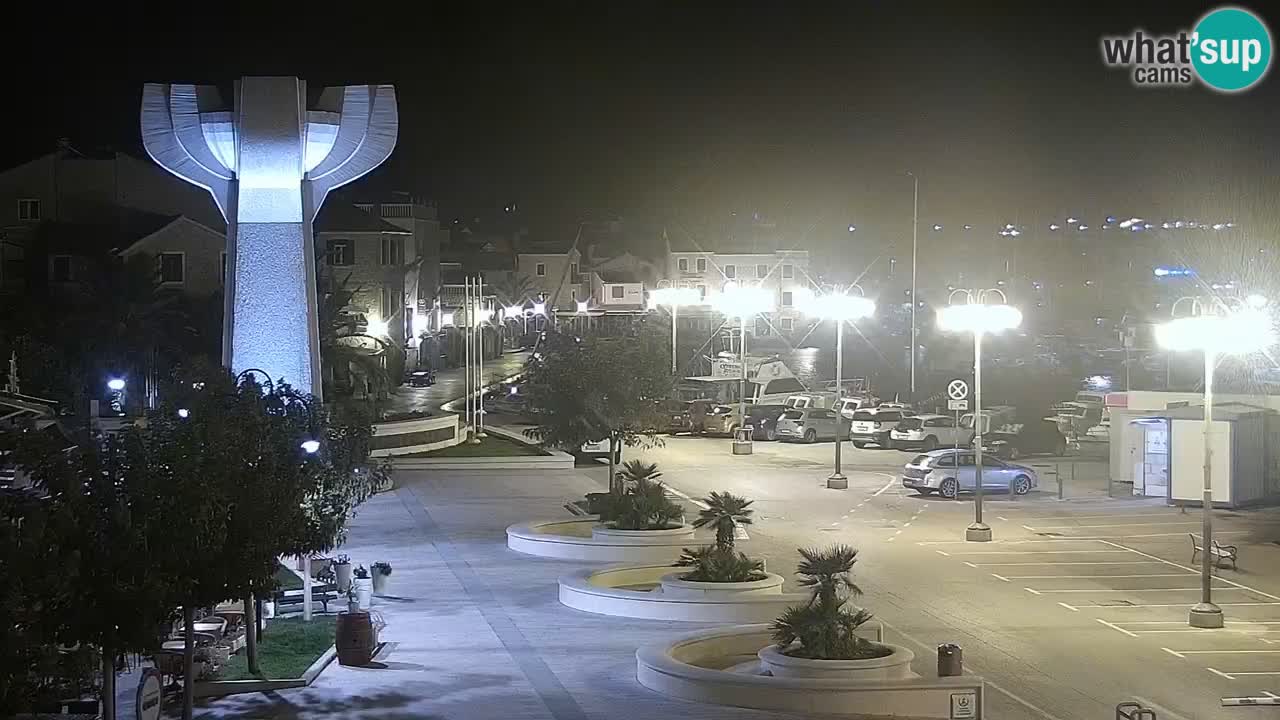 Vodice spletna kamera – marina in riva