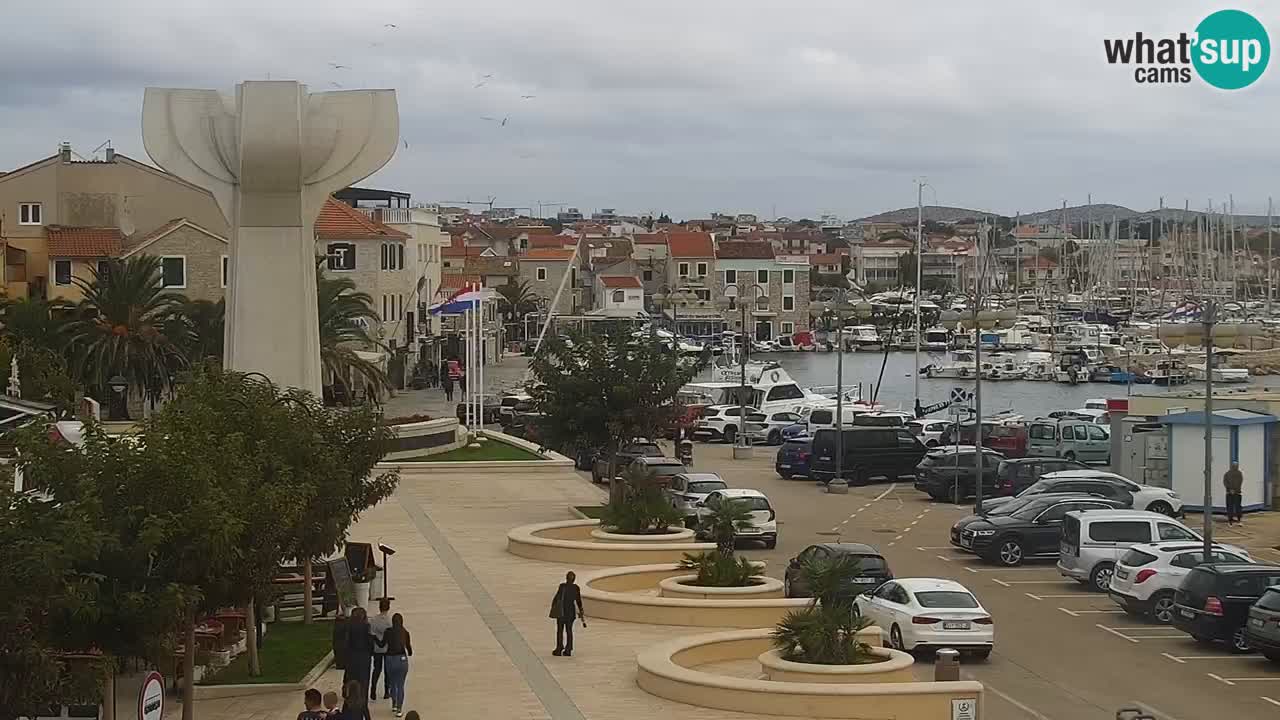 Vodice spletna kamera – marina in riva