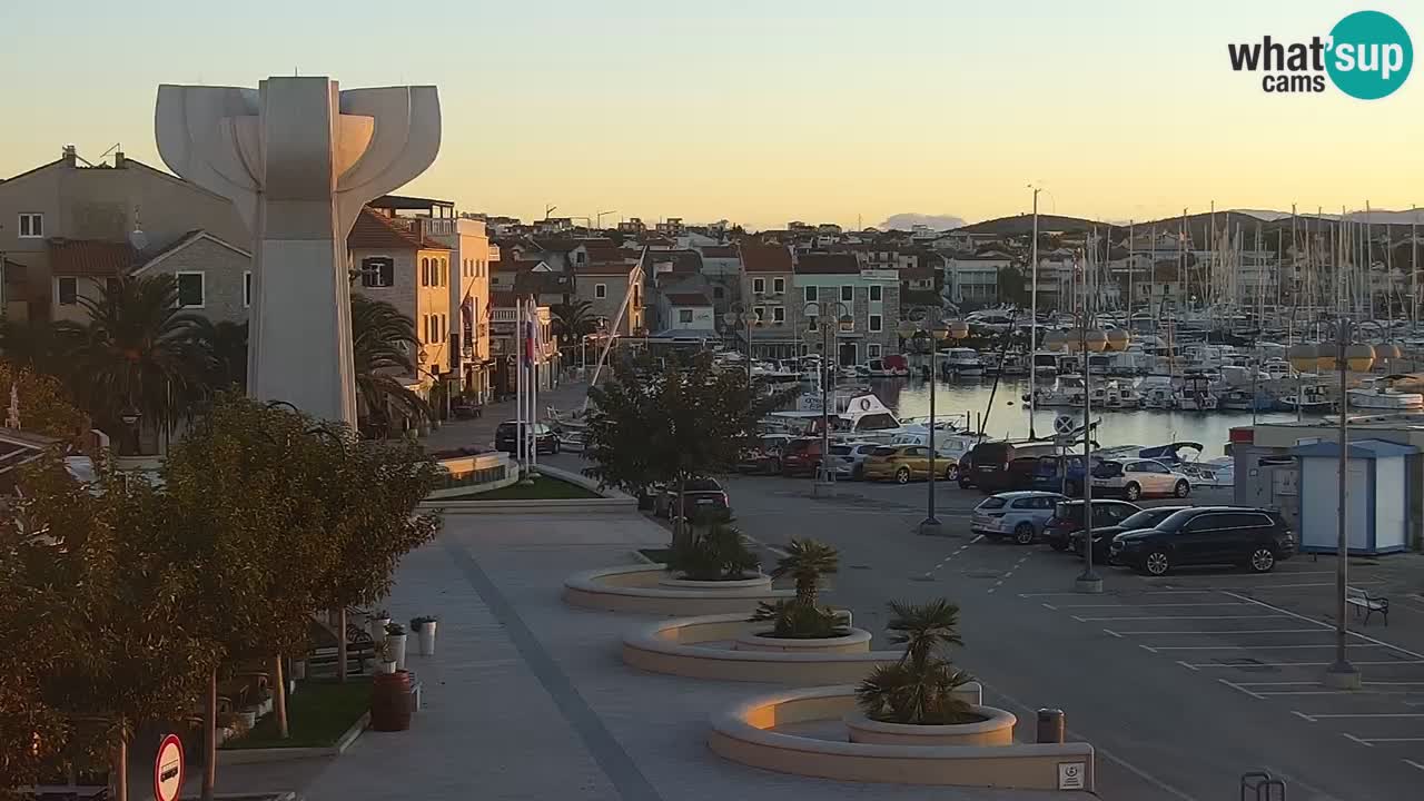 Vodice spletna kamera – marina in riva