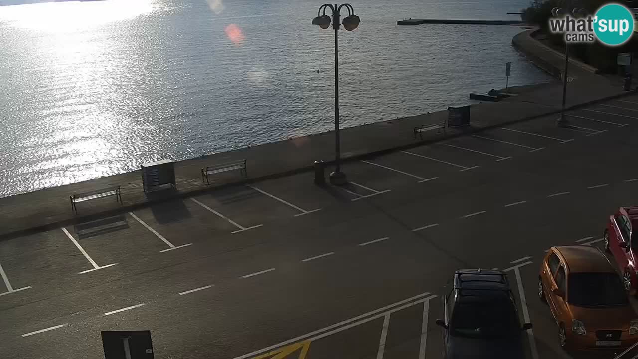 Vodice spletna kamera – marina in riva