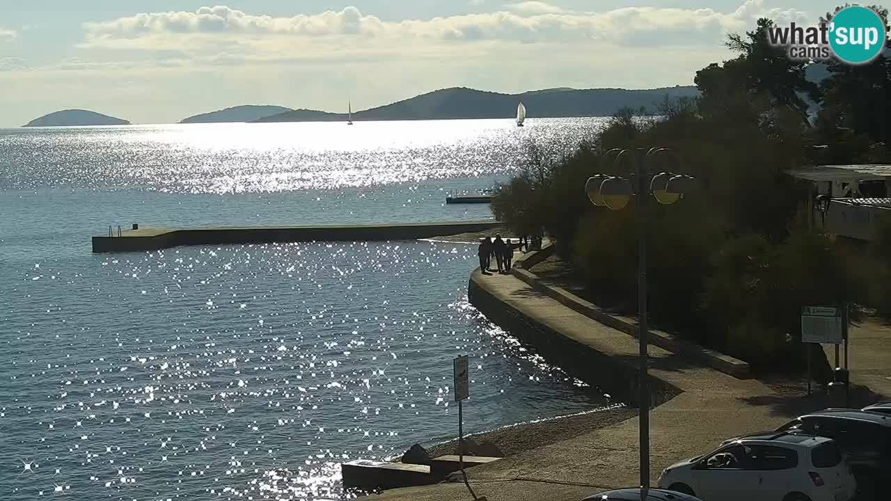 Vodice spletna kamera – marina in riva