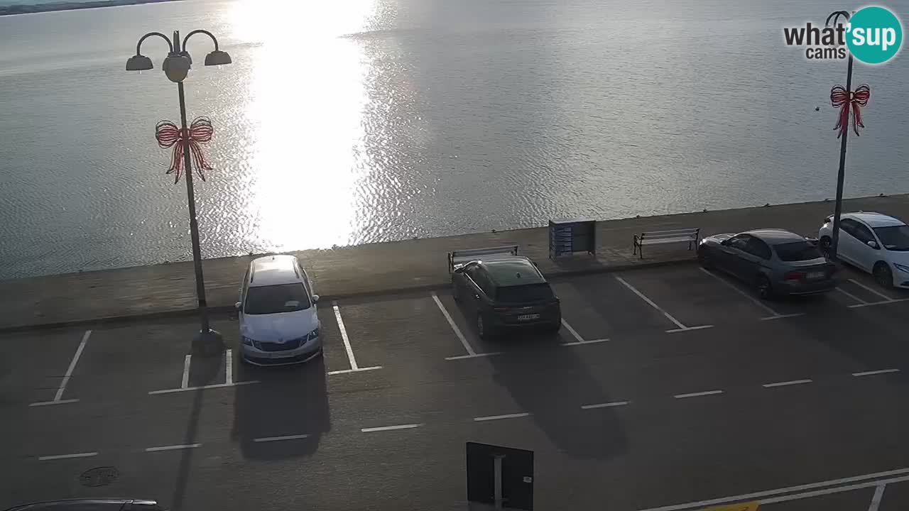 Vodice spletna kamera – marina in riva