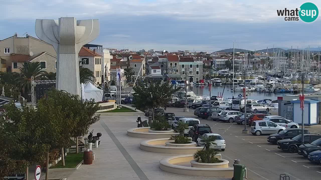 Vodice spletna kamera – marina in riva