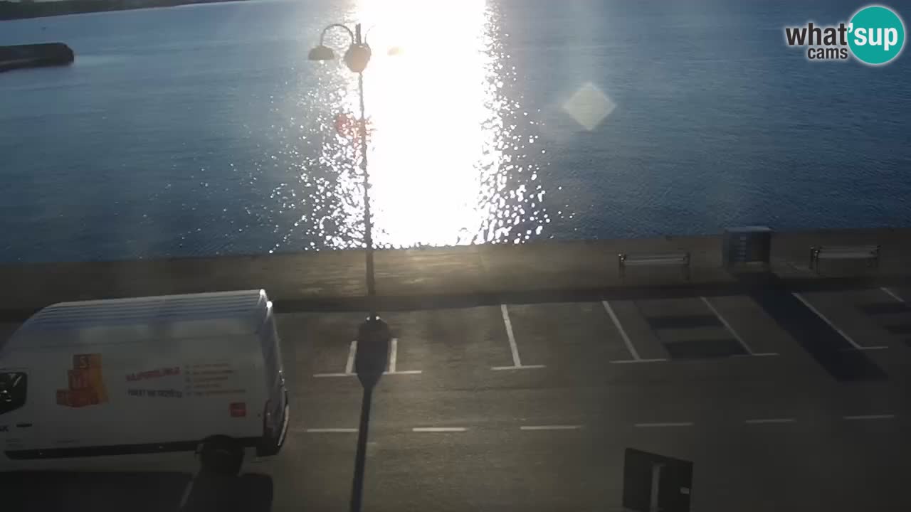 Vodice spletna kamera – marina in riva