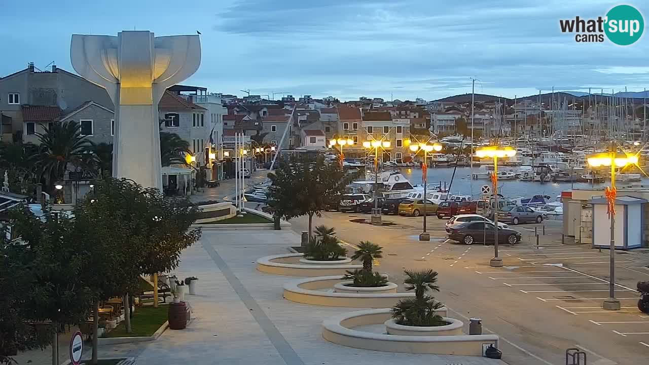 Vodice spletna kamera – marina in riva