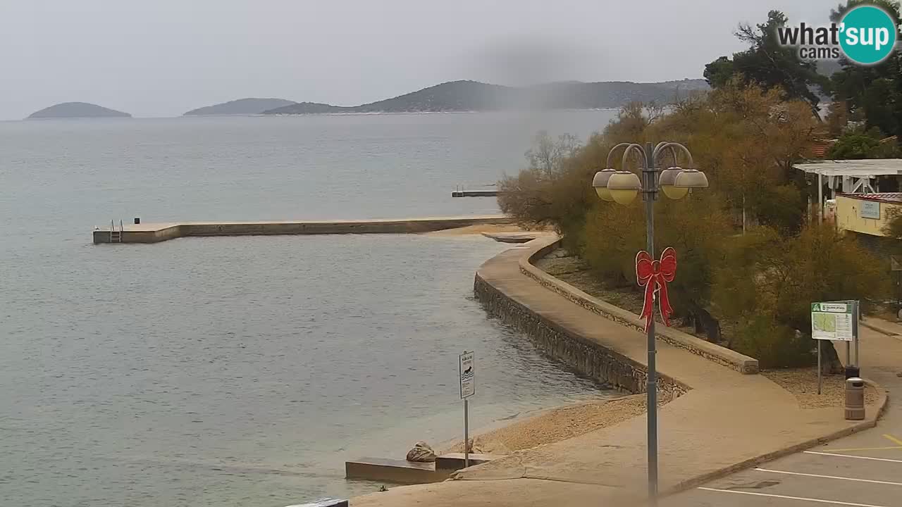 Vodice spletna kamera – marina in riva