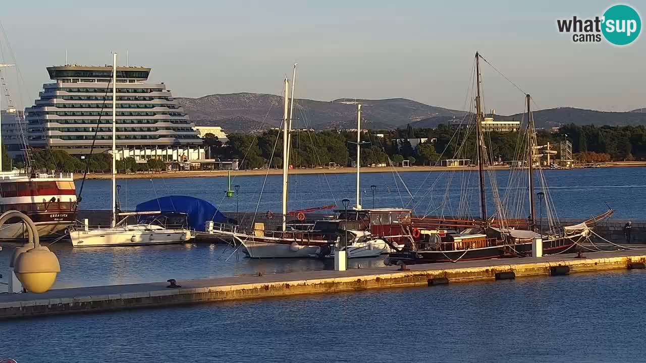 Vodice spletna kamera – marina in riva