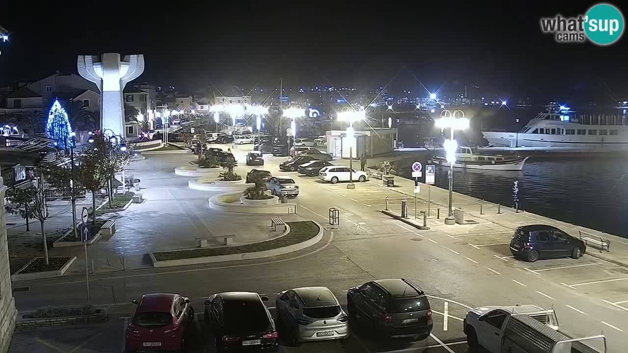Vodice spletna kamera – marina in riva
