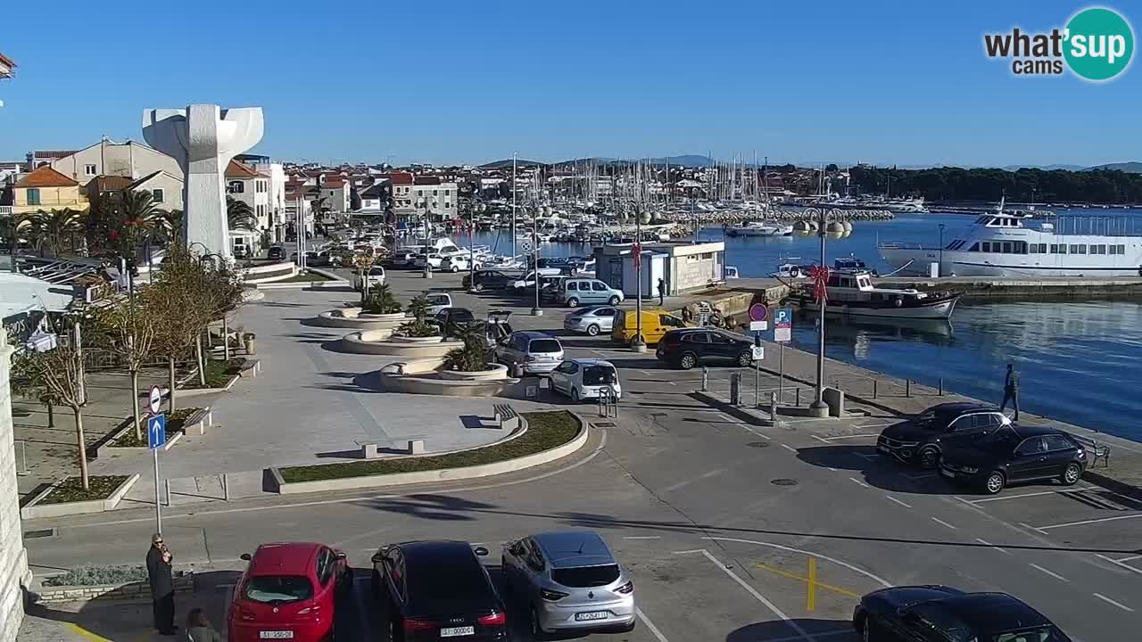 Vodice spletna kamera – marina in riva