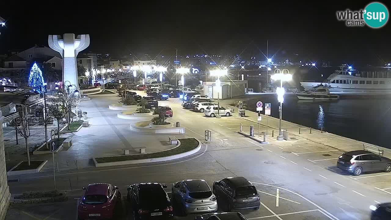 Vodice spletna kamera – marina in riva