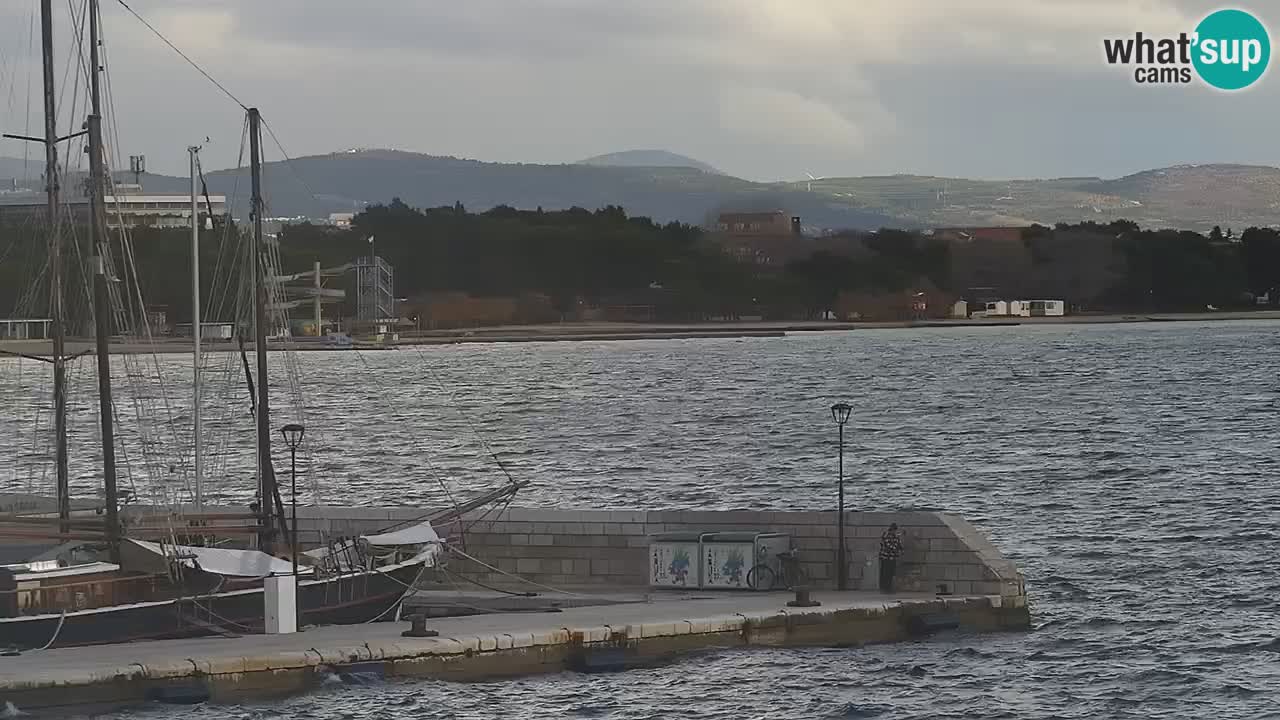 Vodice spletna kamera – marina in riva