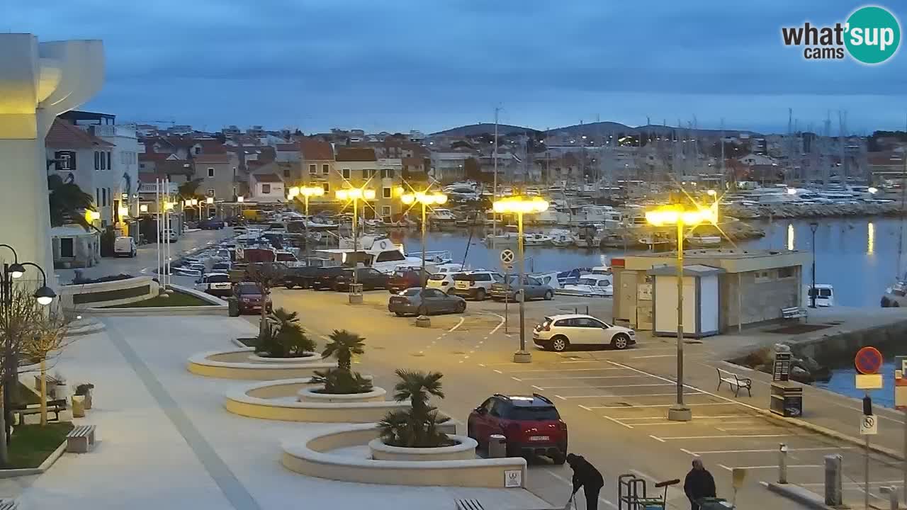 Vodice web kamera – marina i riva