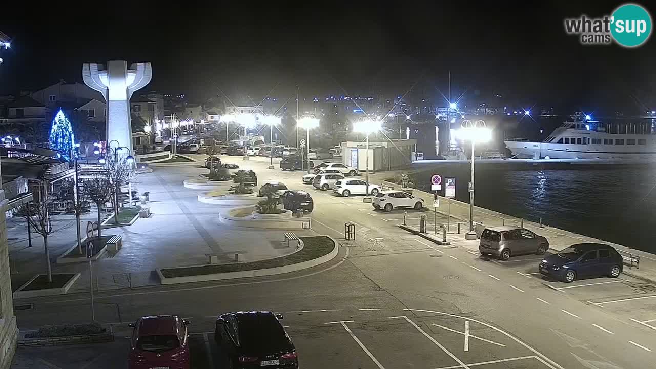 Vodice spletna kamera – marina in riva