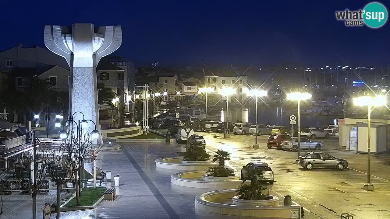 Vodice spletna kamera – marina in riva
