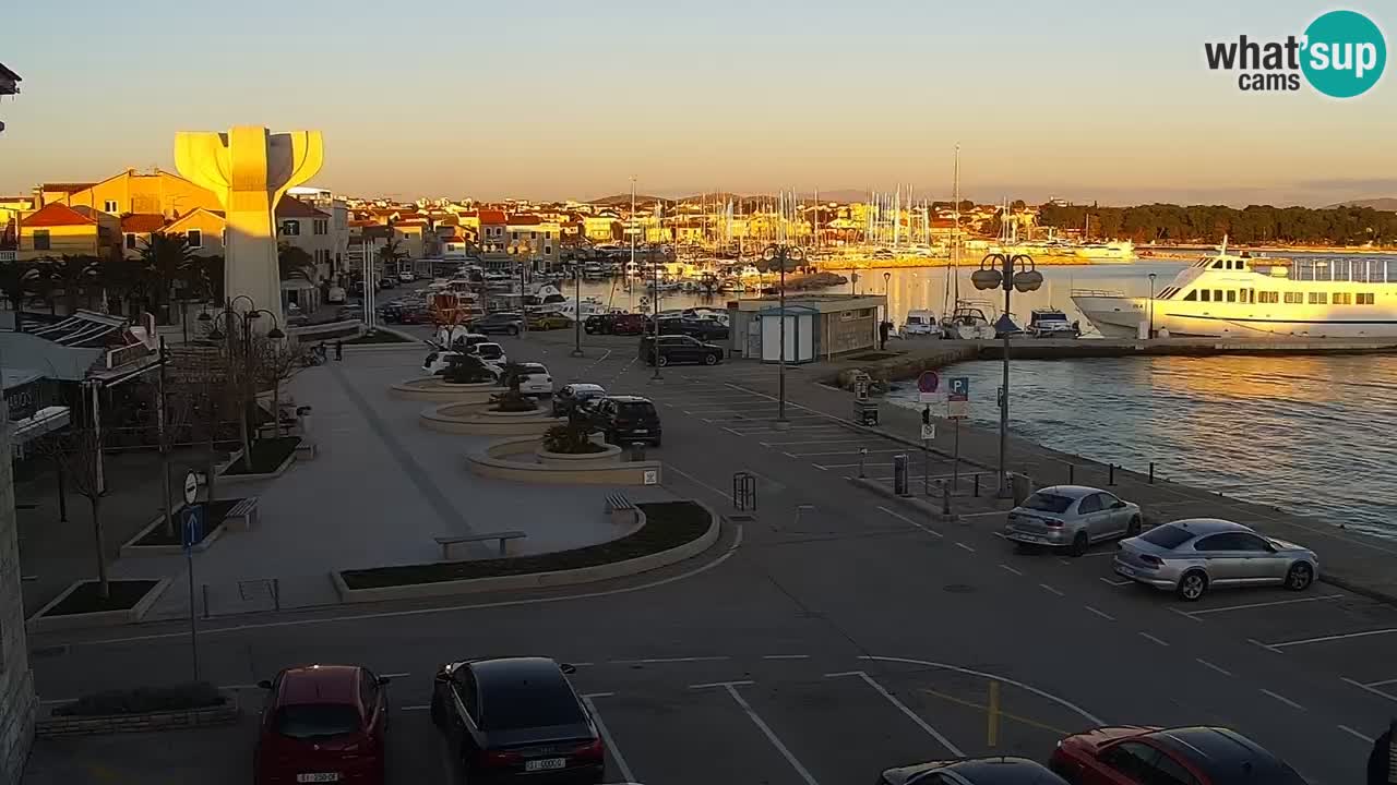 Vodice spletna kamera – marina in riva