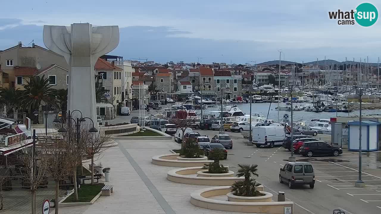 Vodice spletna kamera – marina in riva