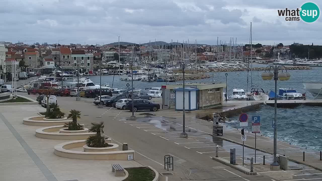 Vodice spletna kamera – marina in riva