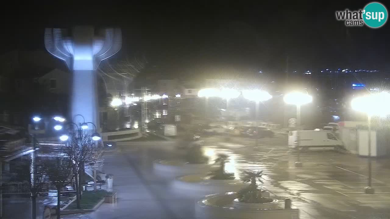 Vodice spletna kamera – marina in riva