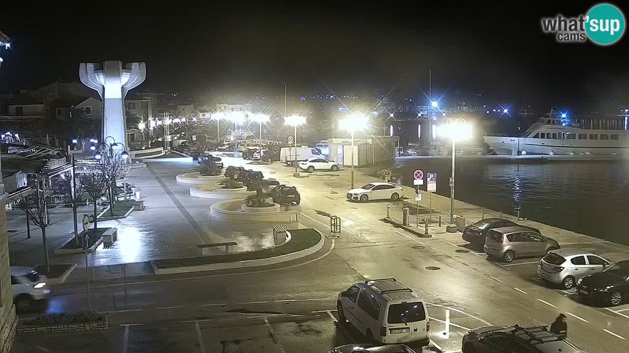 Vodice spletna kamera – marina in riva