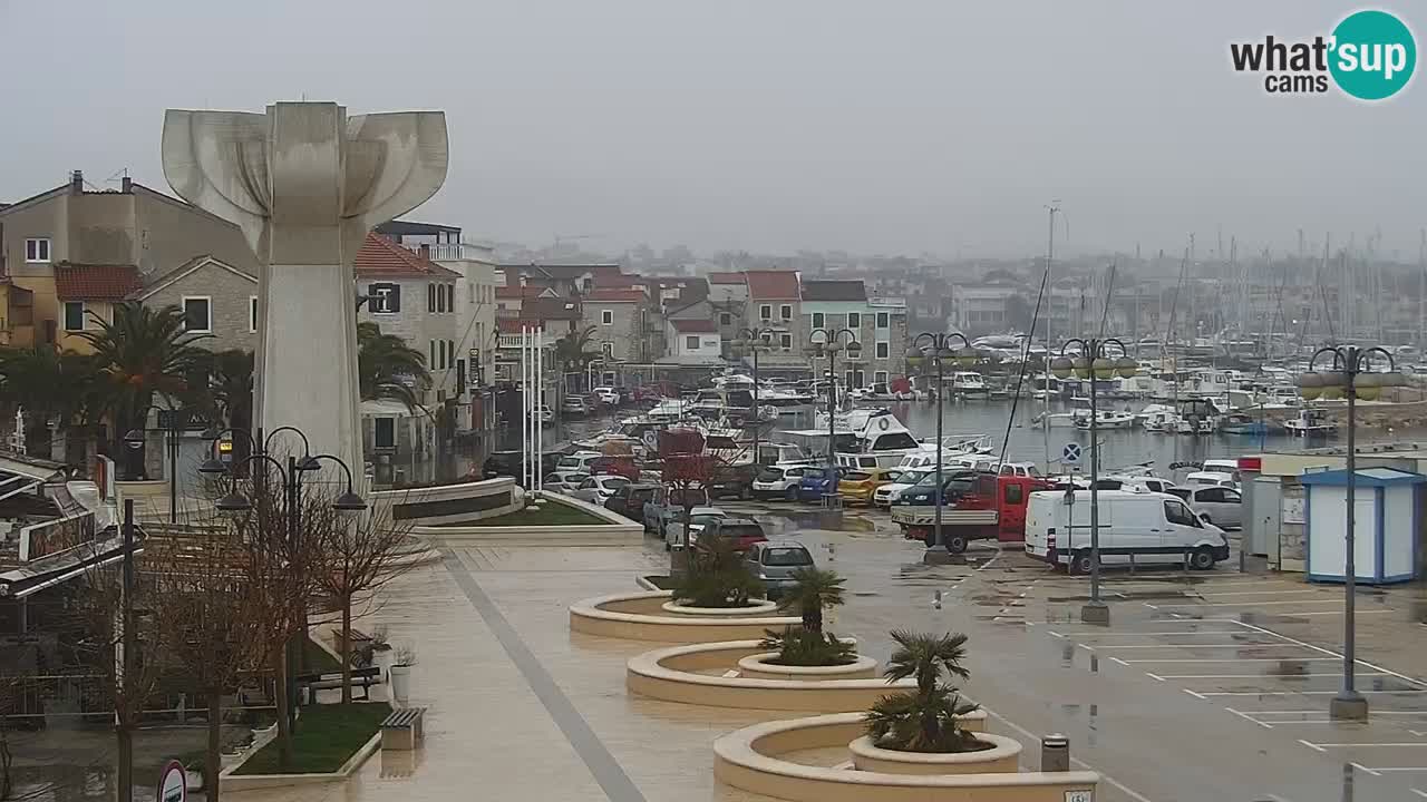 Vodice spletna kamera – marina in riva