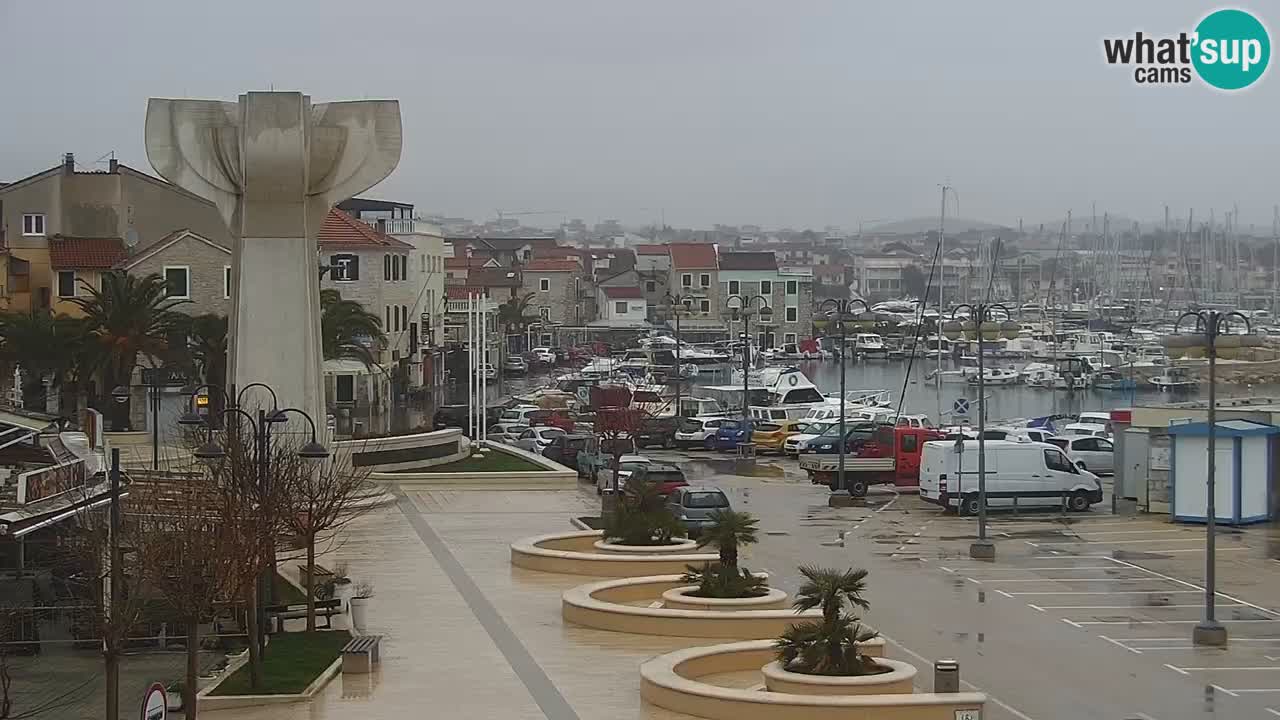 Vodice spletna kamera – marina in riva
