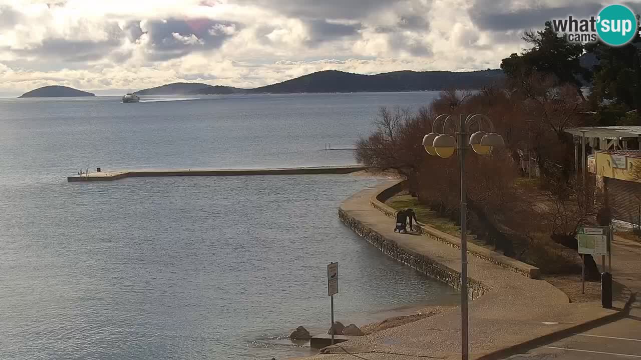 Vodice spletna kamera – marina in riva