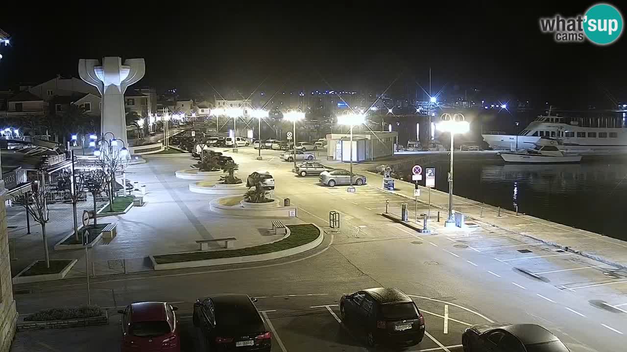 Vodice spletna kamera – marina in riva
