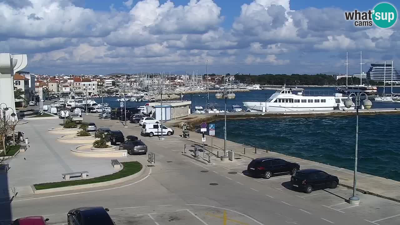Vodice spletna kamera – marina in riva