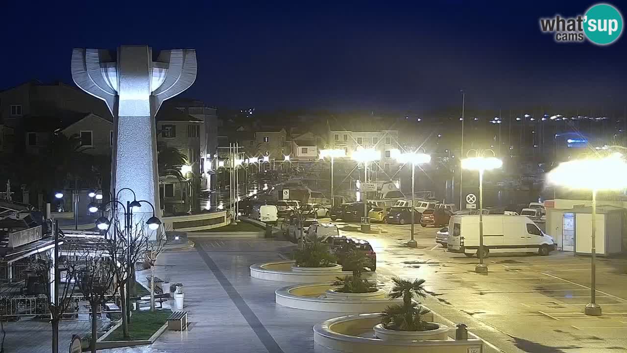 Vodice spletna kamera – marina in riva