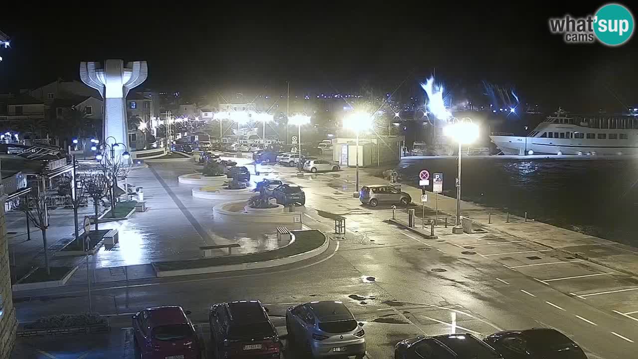 Vodice spletna kamera – marina in riva